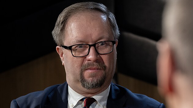 Hostem pořadu Rozstřel je Roman Joch, publicista a politický komentátor.