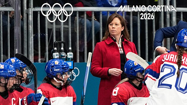 Trenérka českého týmu Carla MacLeodová během zápasu se Spojenými státy.
