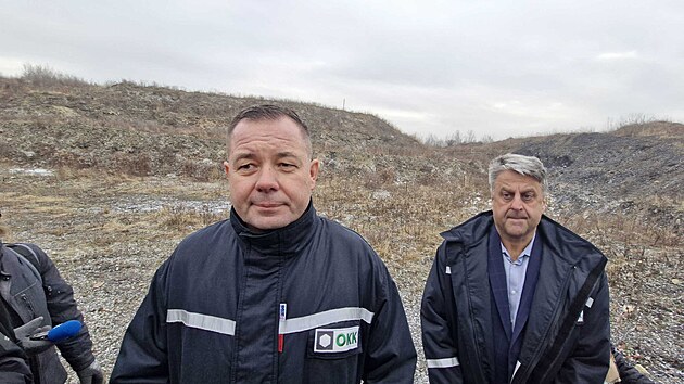 Ředitel OKK Koksovny Pavel Woznica na heřmanické haldě. Podnik nesouhlasí se způsobem sanace odvalu, který navrhuje státní podnik Diamo.