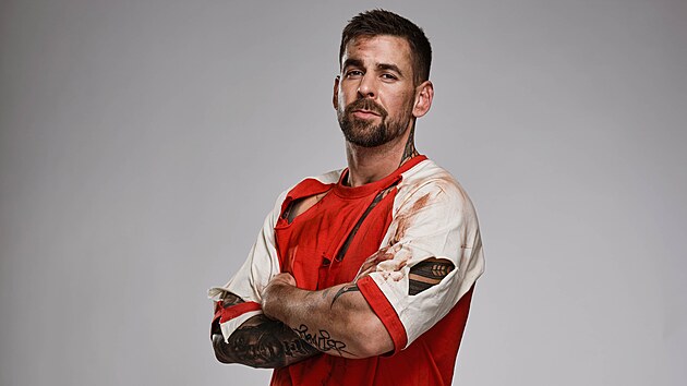 ADAM: raper známý pod uměleckým jménem REST patří k výrazným osobnostem české rapové scény. Do širšího povědomí se dostal jako součást uskupení Ty Nikdy, které se postupně vyprofilovalo v jeden z nejvlivnějších rapových labelů u nás. Má za sebou vystupování na řadě velkých festivalů v Česku i na Slovensku, mimo hudební svět působí jako přímý a autentický člověk, podle svých slov si zakládá na upřímném přístupu k tvorbě i k životu.