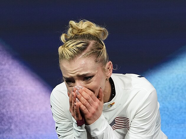 Zklamaná Amber Glennová po krátkém programu krasobruslařek.