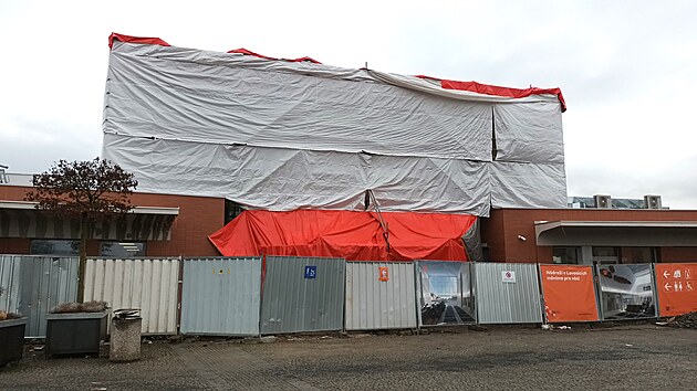 Rekonstrukce nádražní haly v Lovosicích. (únor 2026)