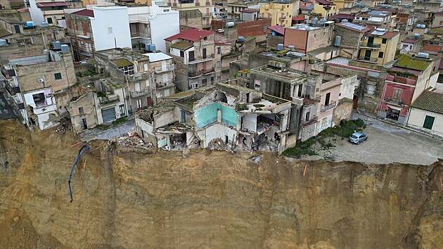 Sicilské město NIscemi postihl sesuv půdy. (1. února 2026)