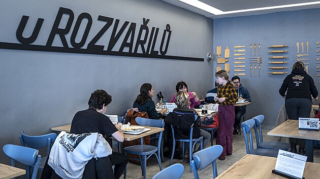 Jídelna U Rozvařilů v obchodním důmě Bílá Labuť. (19. února 2026)