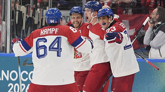 Martin Nečas (Česko) vstřelil branku. (15. února 2026)