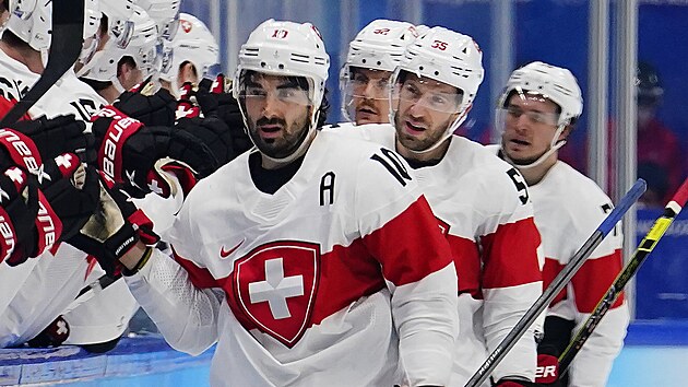 Olympijský turnaj v ledním hokeji. Finsko - Švýcarsko. Švýcaři se nicméně vrátili do zápasu díky trefě Ambühla. (16. února 2022)