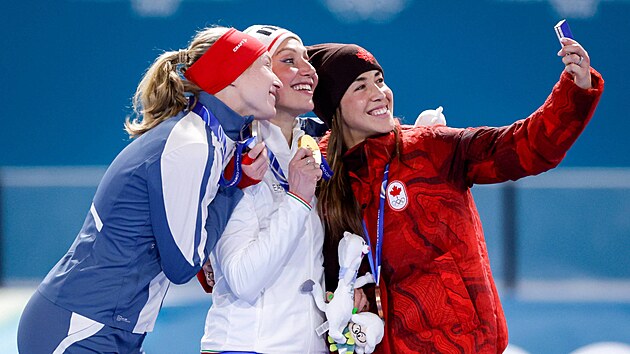 Norka Ragne Wiklundová, Italka Francesca Lollobrigida a Kanaďanka Valerie...