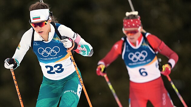 Bulharská biatlonistka Lora Christovová ve vytrvalostním závodě na olympijských...