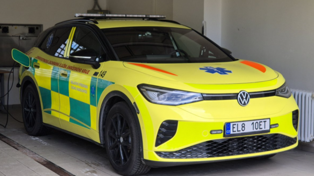 Volkswagen ID.4 v nejrychlejším provedení GTX si nyní pořídili českobudějovičtí záchranáři