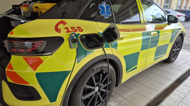 Volkswagen ID.4 v nejrychlejším provedení GTX si nyní pořídili českobudějovičtí záchranáři