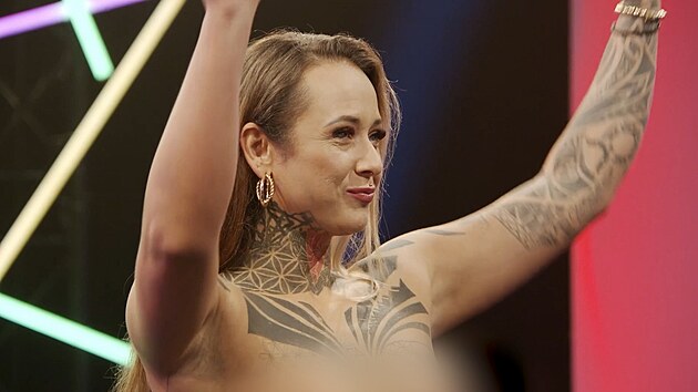 Tetování se nabídla i sama Tereza.