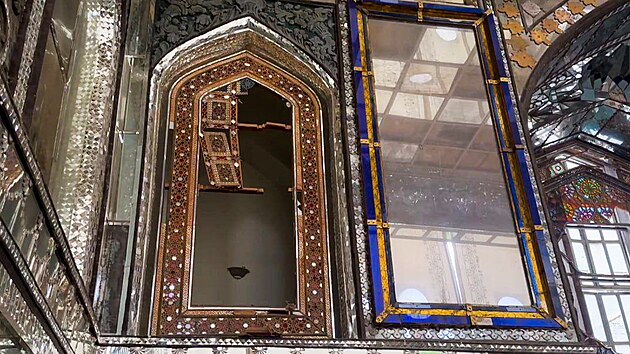 Po americko-izraelských útocích jsou mnohé části Teheránu v troskách. Vážné škody utrpěl i slavný Golestánský palác, který je zapsaný na seznamu kulturních památek UNESCO. (3. března 2026)