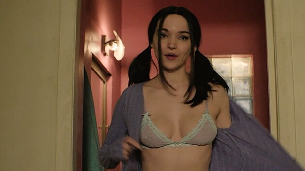 Dove Cameron v seriálu 56 dní (2026)