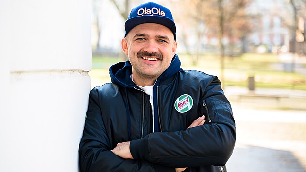 Podnikatel Martin Bern&aacute;tek je zn&aacute;m&yacute; předev&scaron;&iacute;m jako zakladatel a dlouholet&yacute; majitel &uacute;spě&scaron;n&eacute; zl&iacute;nsk&eacute; firmy Ovečk&aacute;rna. (březen 2026)