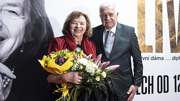 B&yacute;val&aacute; prvn&iacute; d&aacute;ma L&iacute;vie Klausov&aacute; s manželem V&aacute;clavem Klausem, b&yacute;val&yacute;m prezidentem, na slavnostn&iacute; premi&eacute;ře dokument&aacute;rn&iacute;ho filmu L&iacute;via. (12. března 2026)