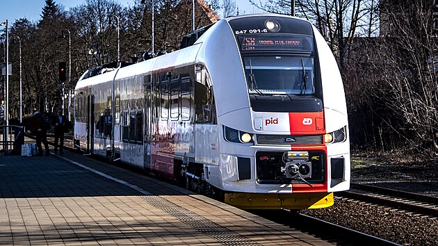 Oficiální zahájení provozu moderních bezbariérových jednotek řady 847 RegioFox Českých drah na Posázavském pacifiku. (27. března 2026)