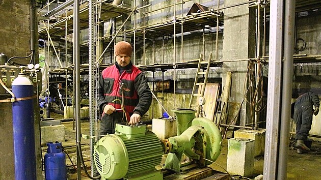 &Uacute;pravna vod na Velk&eacute; Pl&aacute;ni v Peci pod Sněžkou proch&aacute;z&iacute; renovac&iacute;.