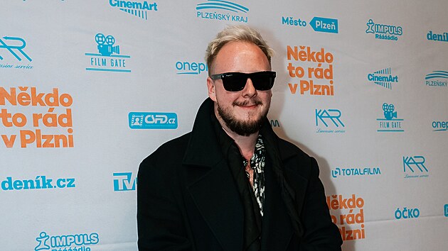 Štěpán Kozub na premiéře filmu Někdo to rád v Plzni (27. března 2026)