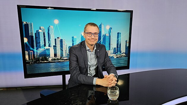 Hostem pořadu Rozstřel je Martin Mašát, ekonom a investiční stratég investiční společnosti Partners. Pořad moderuje Vladimír Vokál. (17. dubna 2026)