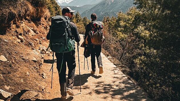 Skupina př&aacute;tel z Hr&aacute;dku nad Nisou a Prahy se vydala poprv&eacute; na trek do oblasti Mount Everestu.
