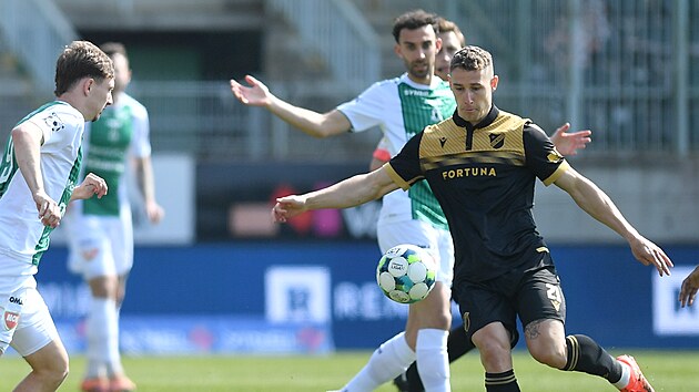 Ostravsk&yacute; z&aacute;ložn&iacute;k Michal Koh&uacute;t během utk&aacute;n&iacute; v Jablonci