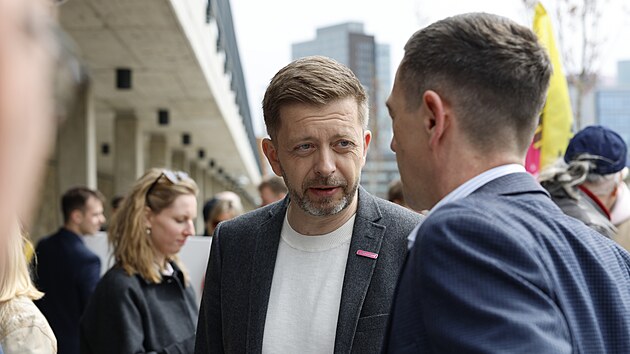 Předseda STAN V&iacute;t Raku&scaron;an a Jan Grolich z KDU-ČSL (13. dubna 2026)
