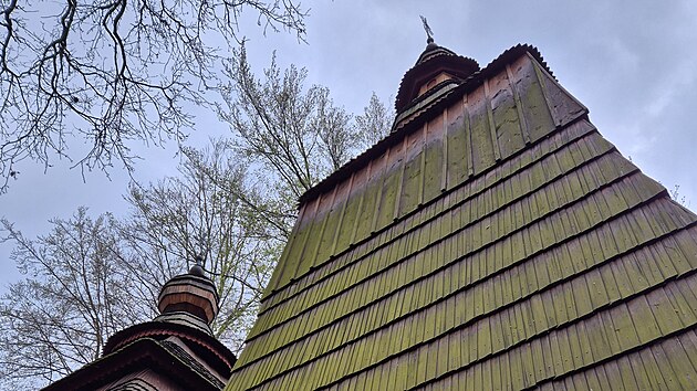 Z&aacute;žitkov&aacute; prohl&iacute;dka dřevěn&eacute;ho kostela sv. Mikul&aacute;&scaron;e v hradeck&yacute;ch Jir&aacute;skov&yacute;ch sadech (15. dubna 2026)