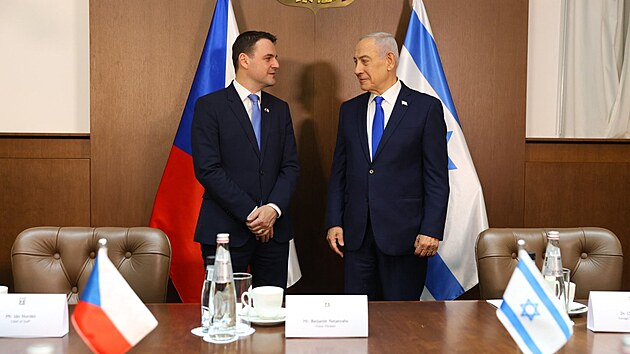 Česk&yacute; ministr zahraničn&iacute; Petr Macinka se při sv&eacute; prvn&iacute; ofici&aacute;ln&iacute; n&aacute;v&scaron;těvě Izraele setkal s premi&eacute;rem Benjaminem Netanjahuem. (14. dubna 2026)
