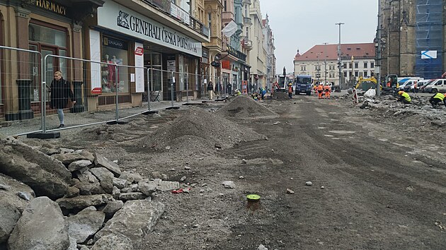 Proměna centr&aacute;ln&iacute;ho n&aacute;měst&iacute; Republiky v Plzni je v pln&eacute;m proudu. (16. dubna 2026)