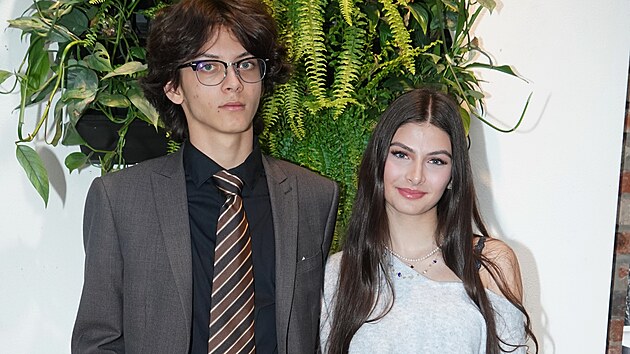 Michael Decastelo a jeho sestra Zuzana na křtu knihy Sběratel dívek (15. dubna 2026)