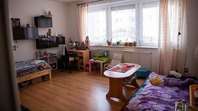 Pan&iacute; Jaroslava na&scaron;la bydlen&iacute; v Olomouci d&iacute;ky projektu Housing First, kter&yacute; pro lidi v bytov&eacute; nouzi spustila v krajsk&eacute;m městě neziskov&aacute; organizace Romodrom.