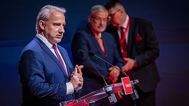 Dvoudenn&iacute; sjezd Českomoravsk&eacute; konfederace odborov&yacute;ch svazů, 24. dubna 2026, Praha. Kandid&aacute;ti na předsedu (zleva) Josef Středula, Franti&scaron;ek Dob&scaron;&iacute;k a Alois Mač&aacute;k. (24. dubna 2026)