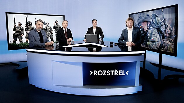 Hosty diskusn&iacute;ho pořadu Rozstřel na t&eacute;ma &bdquo;V&aacute;lka&ldquo; jsou b&yacute;val&yacute; velvyslanec ČR při NATO Jakub Landovsk&yacute;, arm&aacute;dn&iacute; gener&aacute;l v z&aacute;loze Jiř&iacute; &Scaron;ediv&yacute;, moder&aacute;tor Vladim&iacute;r Vok&aacute;l a odborn&iacute;k na bezpečnost a mezin&aacute;rodn&iacute; vztahy z Univerzity Karlovy Vlastislav Bř&iacute;za.