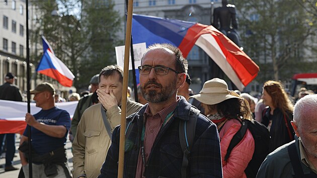 Vl&aacute;dn&iacute; hnut&iacute; SPD v Brně uspoř&aacute;dalo protest proti kon&aacute;n&iacute; květnov&eacute;ho sudetoněmeck&eacute;ho sjezdu. (28. dubna 2026)