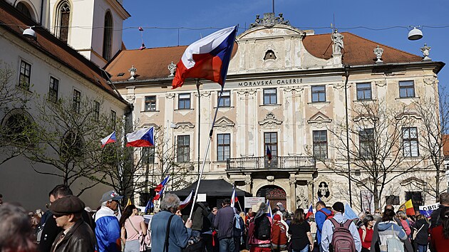 Vl&aacute;dn&iacute; hnut&iacute; SPD v Brně uspoř&aacute;dalo protest proti kon&aacute;n&iacute; květnov&eacute;ho sudetoněmeck&eacute;ho sjezdu. (28. dubna 2026)