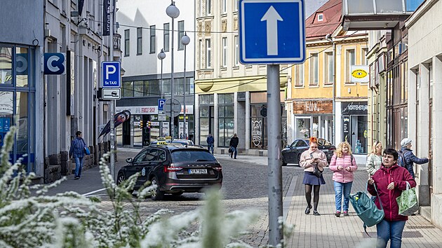 Liberečt&iacute; radn&iacute; přesouvaj&iacute; taxislužby z frekventovan&eacute; F&uuml;gnerovy ulice na dal&scaron;&iacute; m&iacute;sta v centru.