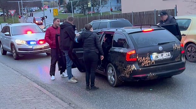 Zadržen&yacute; pachatel a řidič.