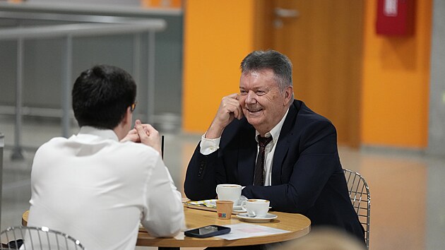 Roman Berbr před zač&aacute;tkem hlavn&iacute;ho l&iacute;čen&iacute; v kauze dezinfekce fotbalov&yacute;ch stadionů.