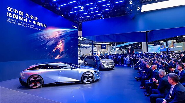 Nová éra Peugeotu v Číně vzniká ve spolupráci s partnerem Dongfeng. Modely vycházející z konceptů 6 a 8 se budou vyrábět ve Wu-chanu nejen pro místní trh, ale i pro export.