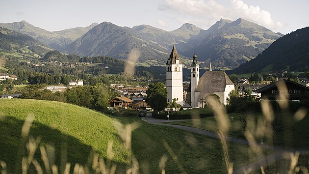 Legendární tyrolské středisko Kitzbühel chce potvrdit, že není jen zimní destinací. Letní sezonu zde posílí nové sportovní projekty i prestižní turnaje.