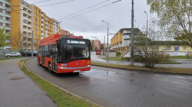 Parkovac&iacute; dům bude st&aacute;t na sam&eacute;m okraji s&iacute;dli&scaron;tě M&aacute;j v Česk&yacute;ch Budějovic&iacute;ch, bude pro 399 aut.