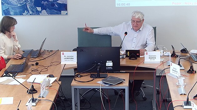 Novoměstsk&aacute; koalice byla zastoupena pouze m&iacute;stostarostou Stanislavem Markem (na sn&iacute;mku).