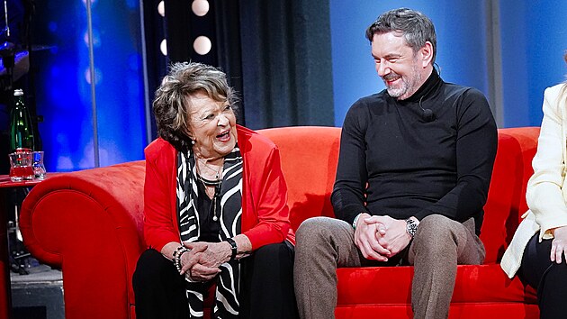 Jiřina Bohdalov&aacute;, Emanuele Ridi a Eli&scaron;ka Popkov&aacute; v Show Jana Krause (duben 2026)