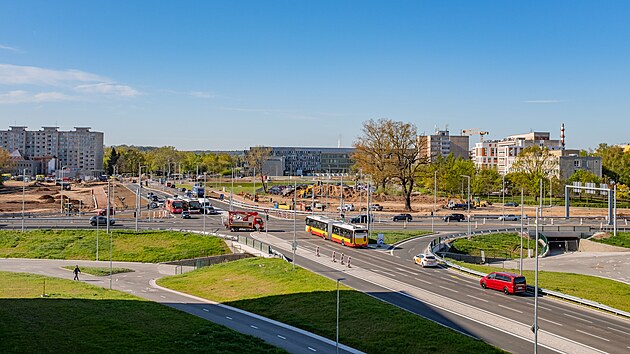 V Hradci Kr&aacute;lov&eacute; už slouž&iacute; přebudovan&aacute; křižovatka Mileta. (27. dubna 2026)