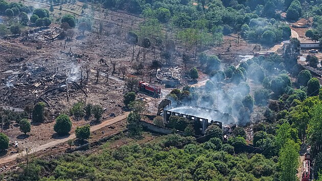 Výbuch v továrně na zábavní pyrotechniku v jihočínské provincii Chu-nan zabil nejméně 26 lidí a dalších 61 zranil. (5. května 2026)