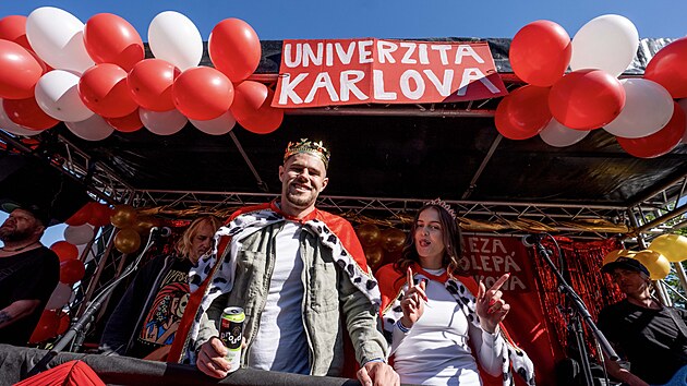 Průvod studentsk&eacute;ho festivalu Pražsk&yacute; maj&aacute;les. (1. května 2026)