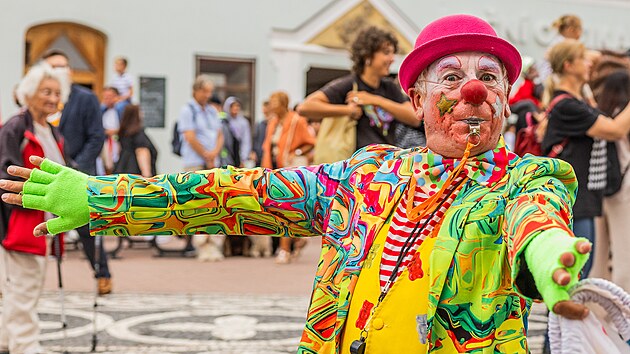 Festivalový průvod pohádkových bytostí centrem Jičína (10. září 2025)
