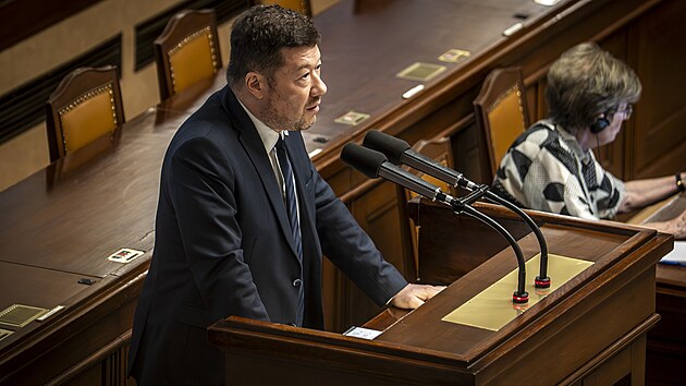 Mimořádná schůze Sněmovny svolaná z popudu vládní koalice k postoji Sněmovny ke sjezdu Sudetoněmeckého krajanského sdružení v Brně, na snímku Tomio Okamura. (14. května 2026)