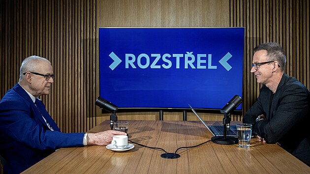 Hostem pořadu Rozstřel je expremi&eacute;r Vladim&iacute;r &Scaron;pidla, kter&yacute; zakl&aacute;d&aacute; Novou soci&aacute;ln&iacute; demokracii.