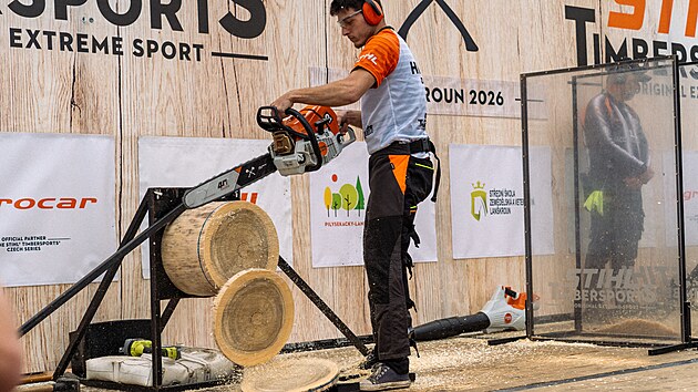 Sportovn&iacute; dřevorubci soutěžili celkem ve čtyřech discipl&iacute;n&aacute;ch. (8. května 2026)